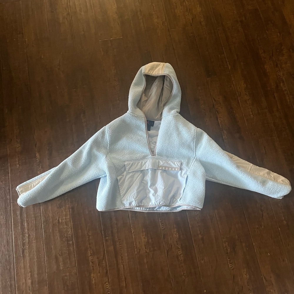 Women’s Jordan crop top sweatshirt Large